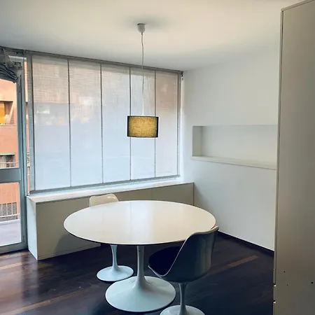 Whouse Luxury Universita' 2* Болонья