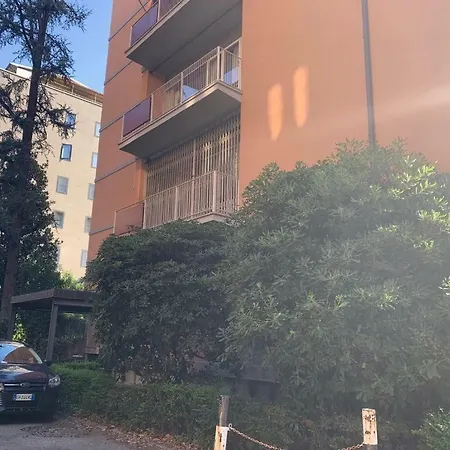 Whouse Luxury Universita' Гостевой дом Болонья