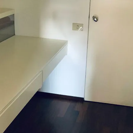 Whouse Luxury Universita' 2*