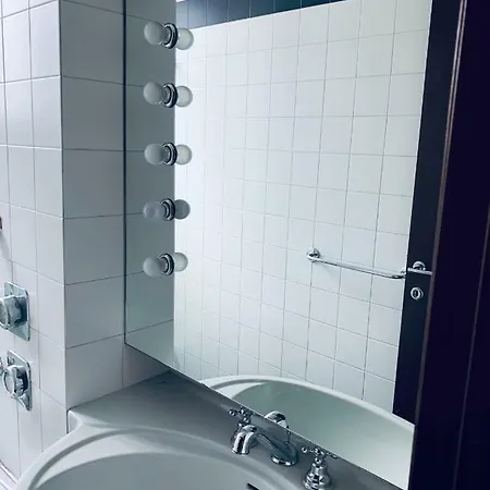 Whouse Luxury Universita' Bologna