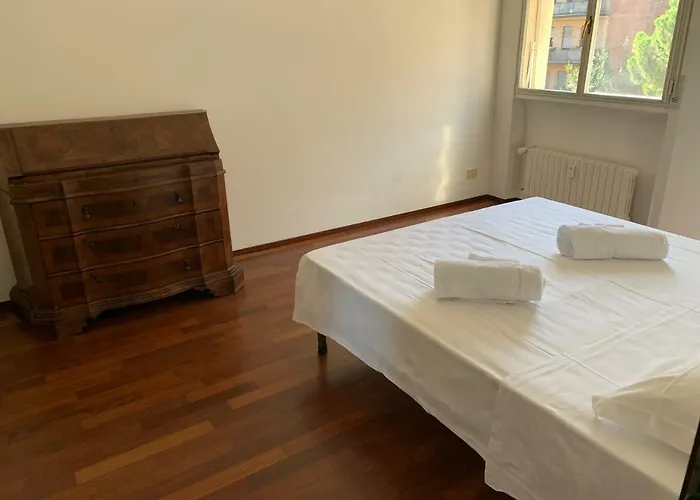 Whouse Luxury Universita' בולוניה