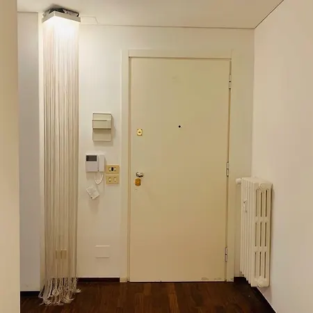 Whouse Luxury Universita' Πανσιόν 2*