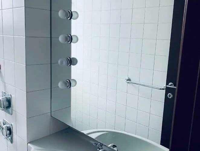 Whouse Luxury Universita' Μπολόνια